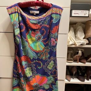 Trina Turk dress size 6 Lined